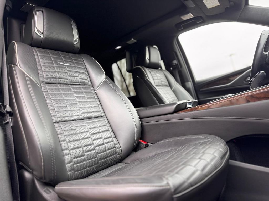 Used 2022 Cadillac Escalade Sport Platinum image 29