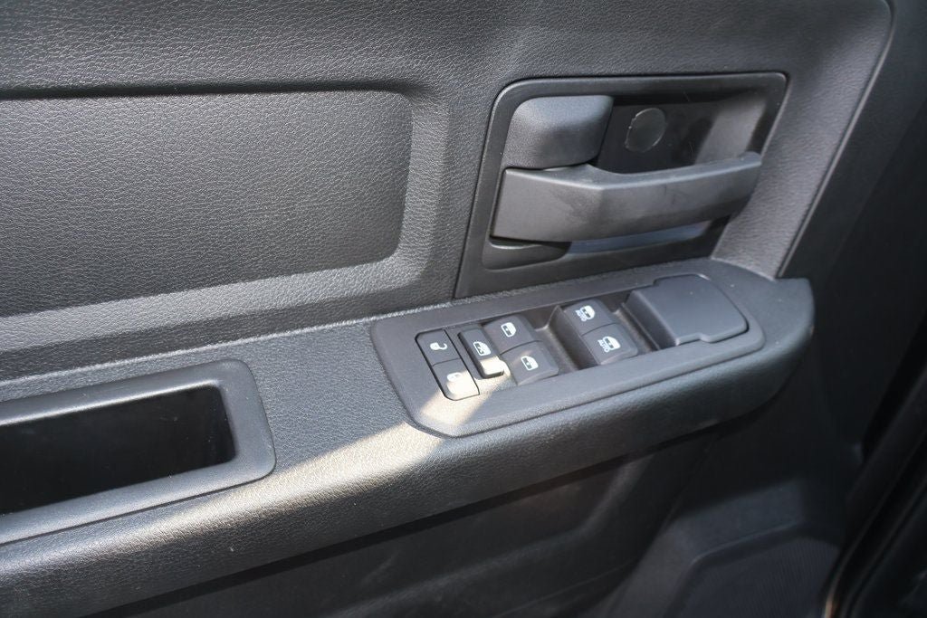 New 2025 RAM 2500 Tradesman w/ Chrome Appearance Group AWD/4WD image 18