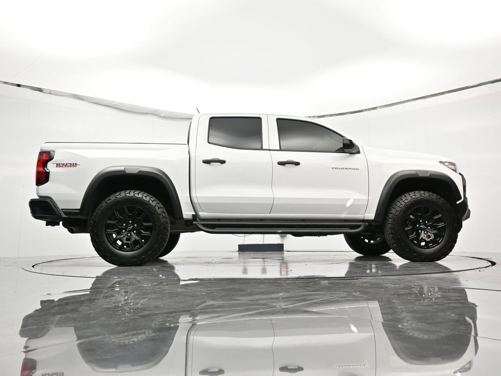 Certified 2024 Chevrolet Colorado Trail Boss w/ Advanced Trailering Package image 40