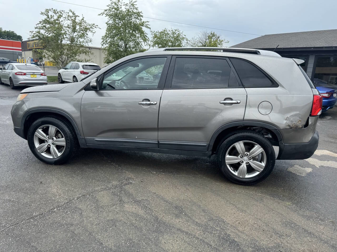 Used 2013 Kia Sorento EX image 4