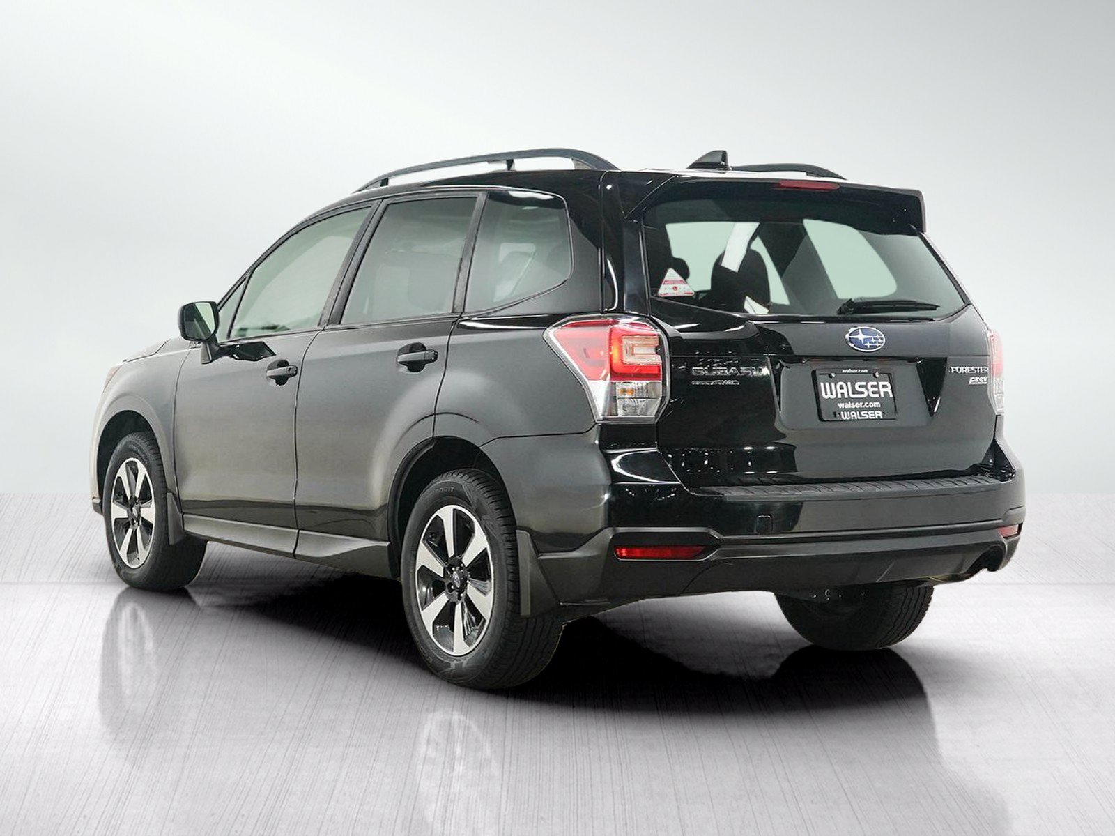 Used 2017 Subaru Forester 2.5i Premium w/ All-Weather Package AWD/4WD image 3