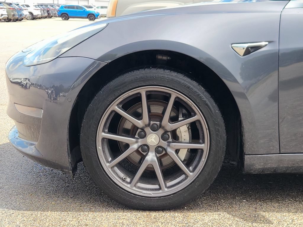 Used 2019 Tesla Model 3 Standard Range Plus RWD image 5