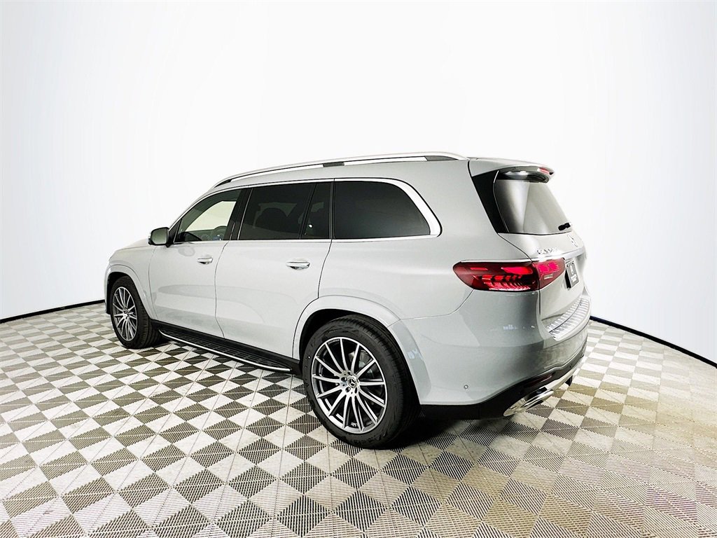 New 2026 Mercedes-Benz GLS 580 4MATIC image 5