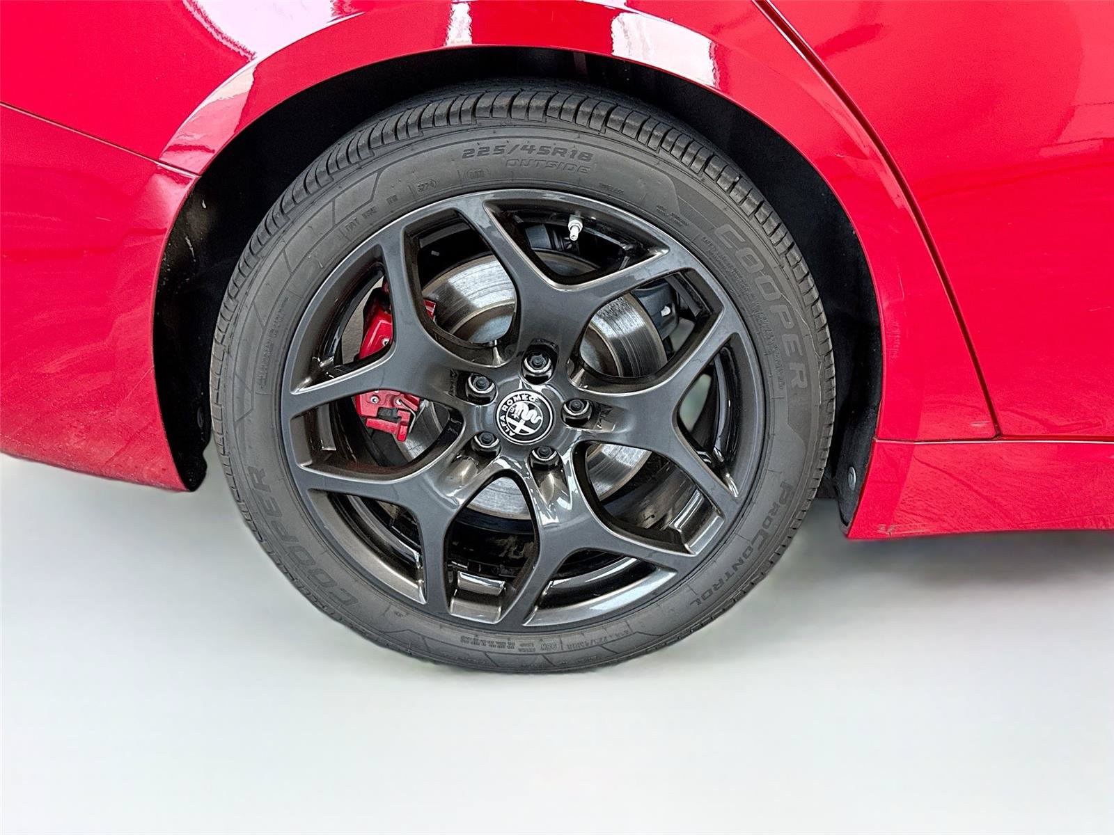 Used 2022 Alfa Romeo Giulia Ti w/ Active Assist Plus Package RWD image 35