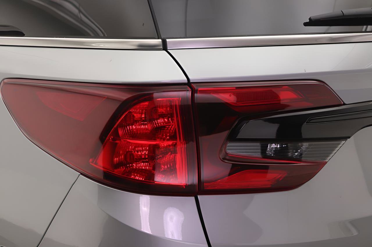 Used 2025 Honda Odyssey EX-L image 18