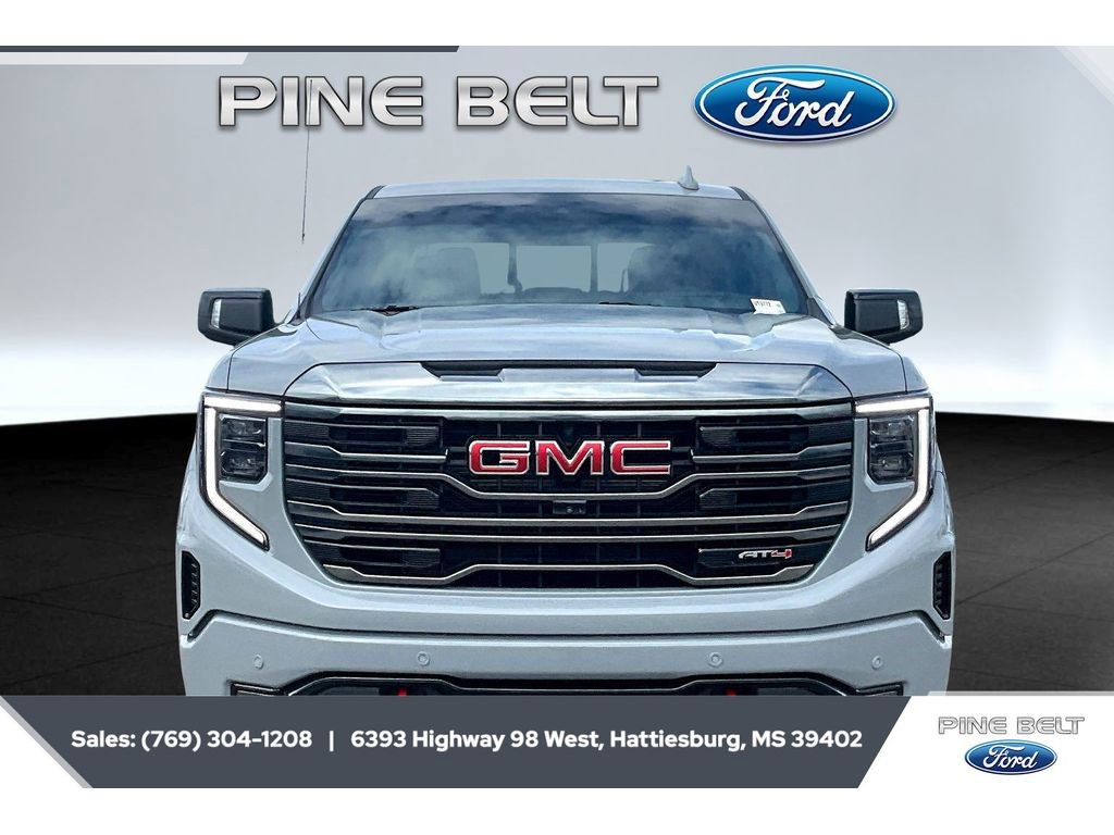 Used 2024 GMC Sierra 1500 AT4 w/ Technology Package image 3
