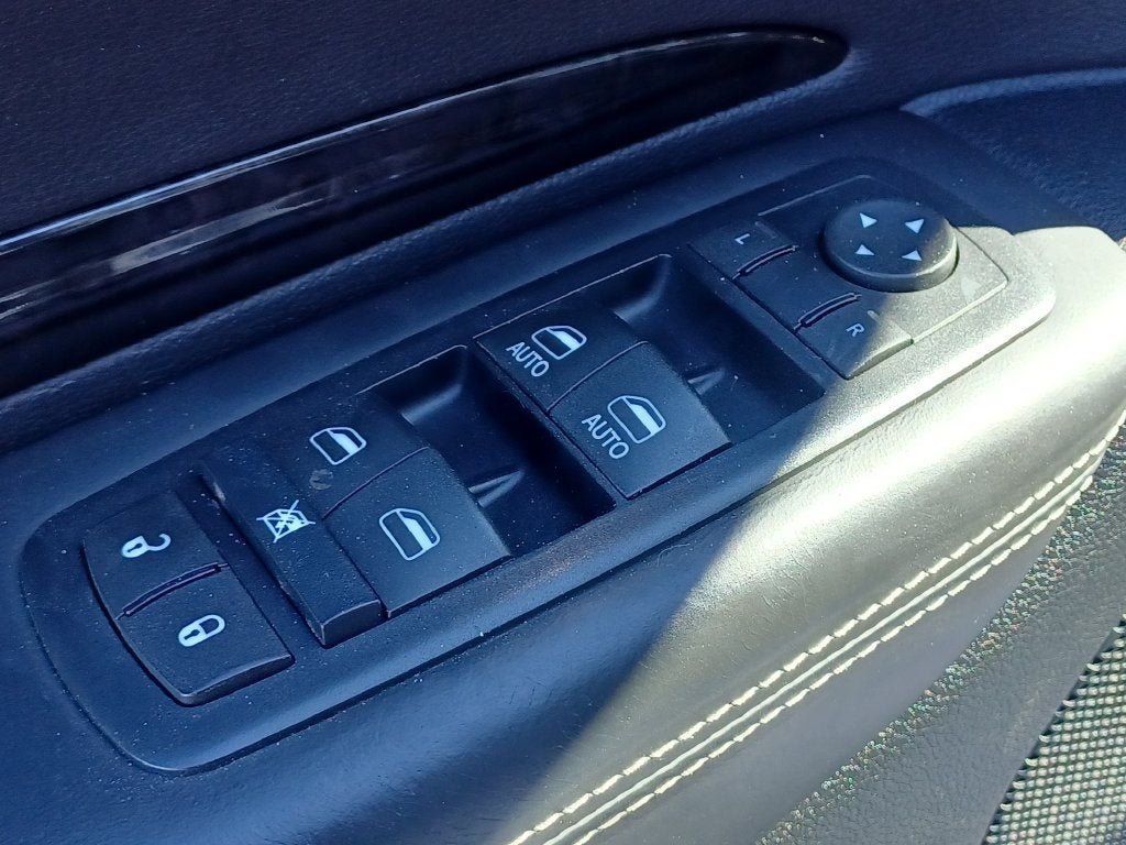 Used 2016 Dodge Durango Citadel w/ Premium Entertainment Group RWD image 8