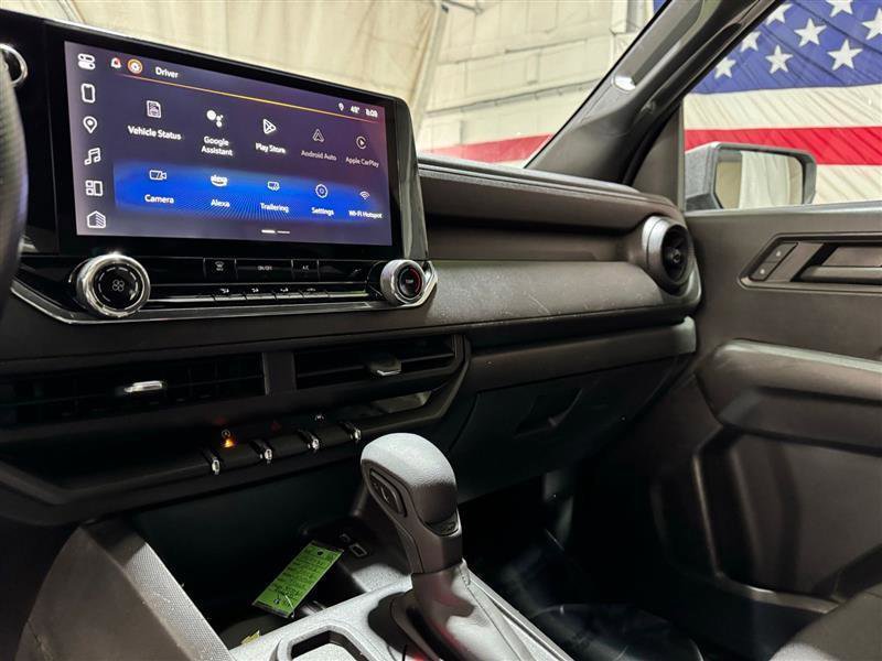 Used 2023 Chevrolet Colorado W/T RWD image 21