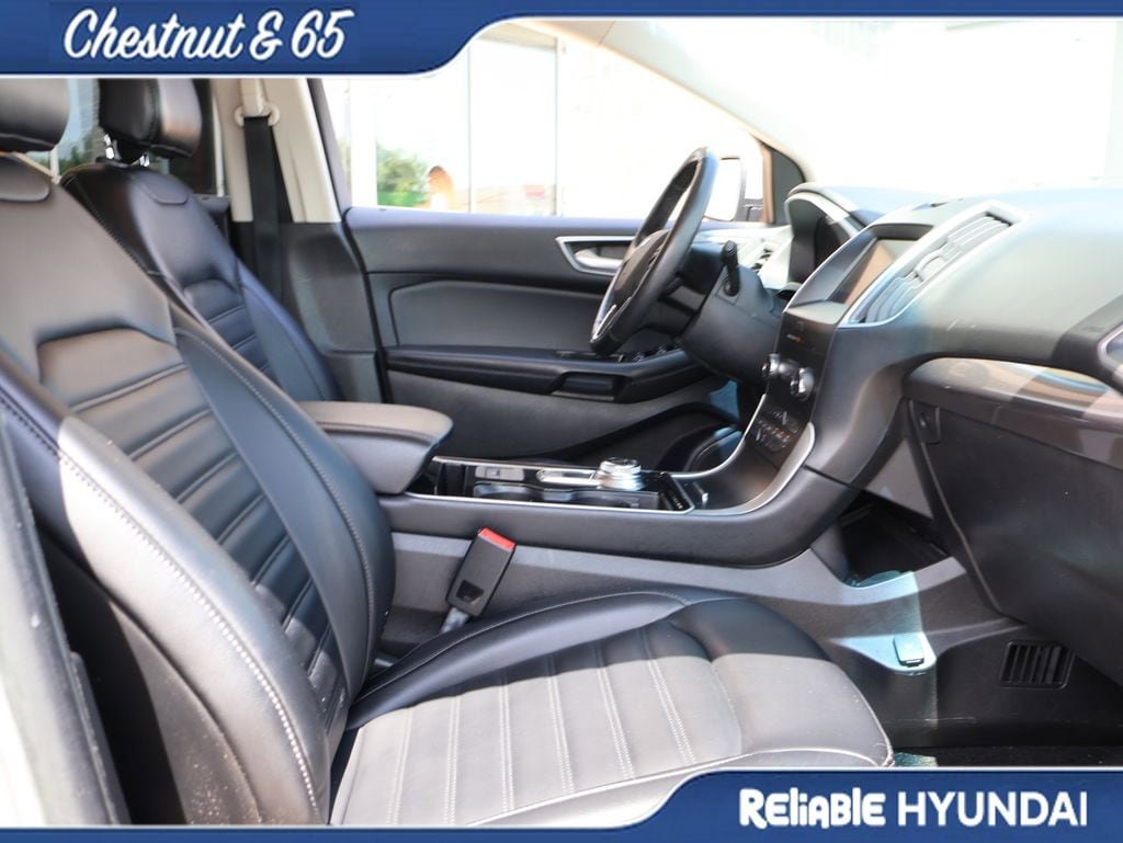 Used 2019 Ford Edge SEL w/ Equipment Group 201A FWD image 9