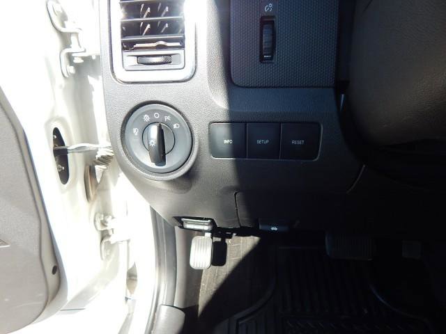 Used 2012 Ford Escape Limited FWD image 17