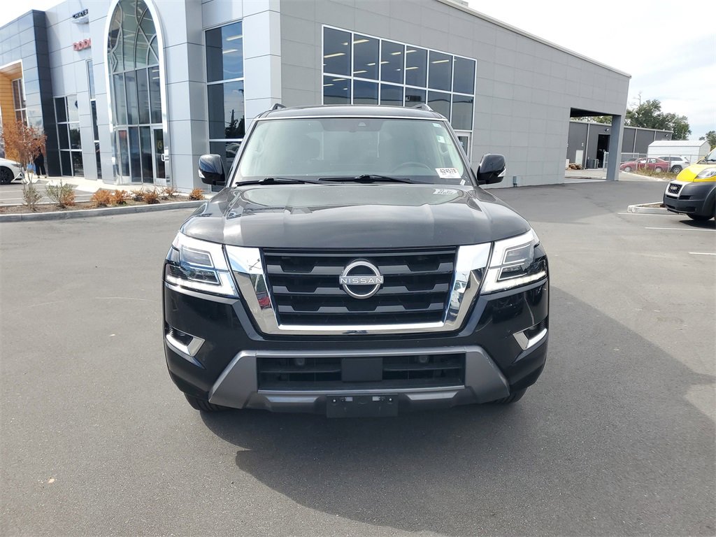 Used 2023 Nissan Armada SV image 5