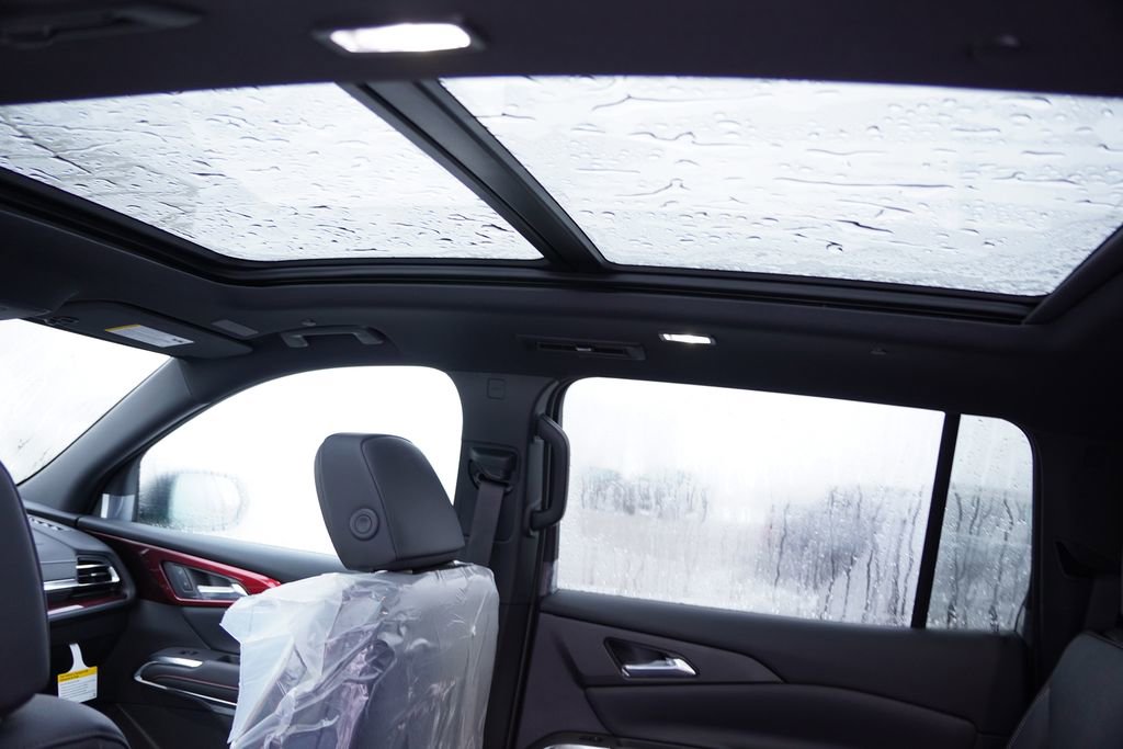 New 2026 Chevrolet Traverse Z71 w/ Driver Confidence Package image 15