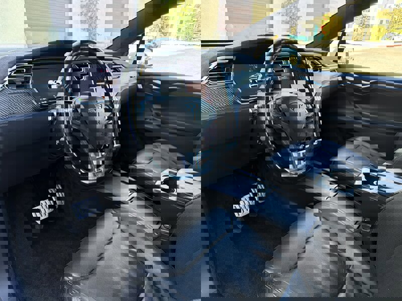 Used 2016 Tesla Model X P90D image 12