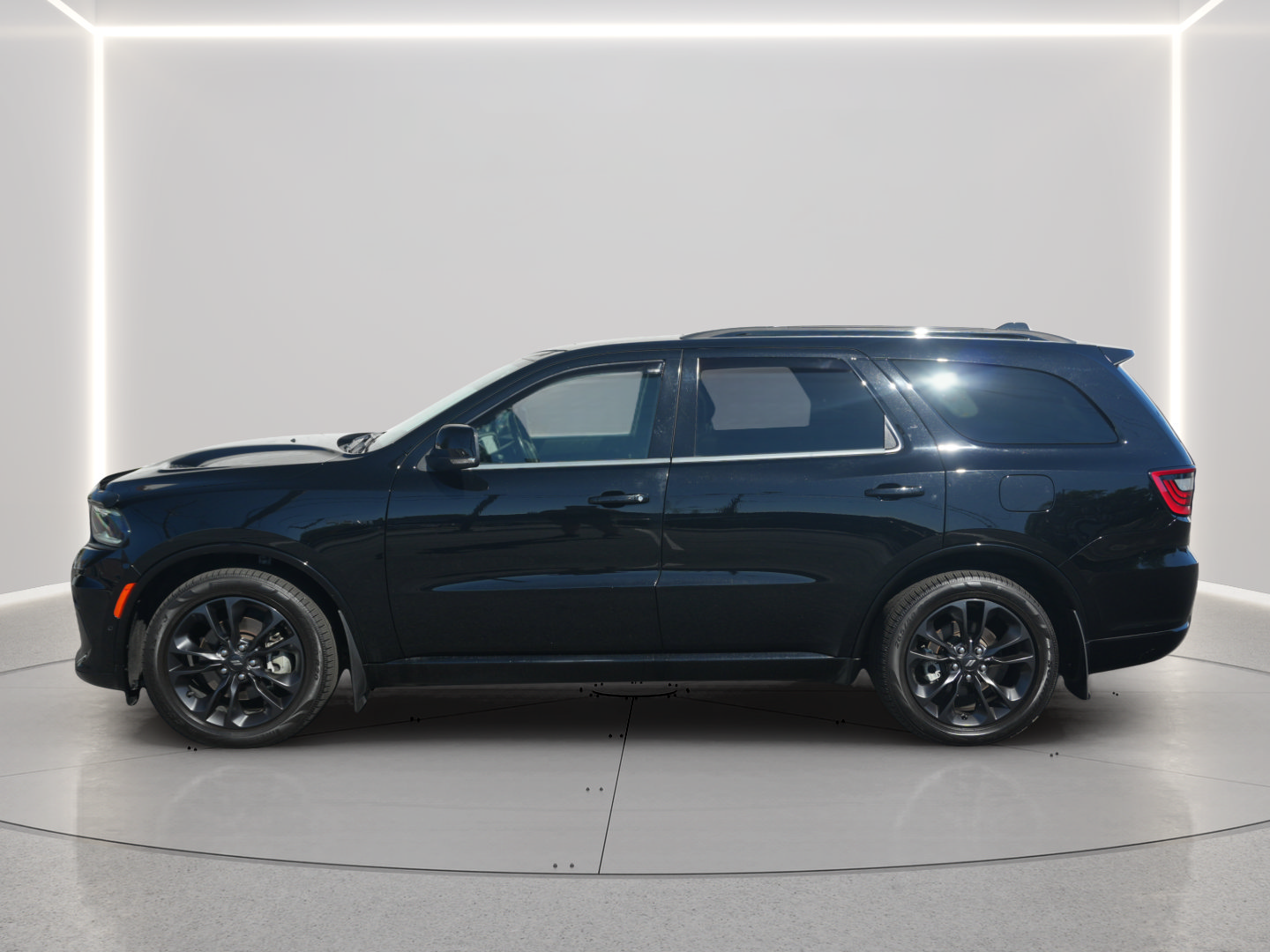 Used 2023 Dodge Durango R/T AWD/4WD image 2