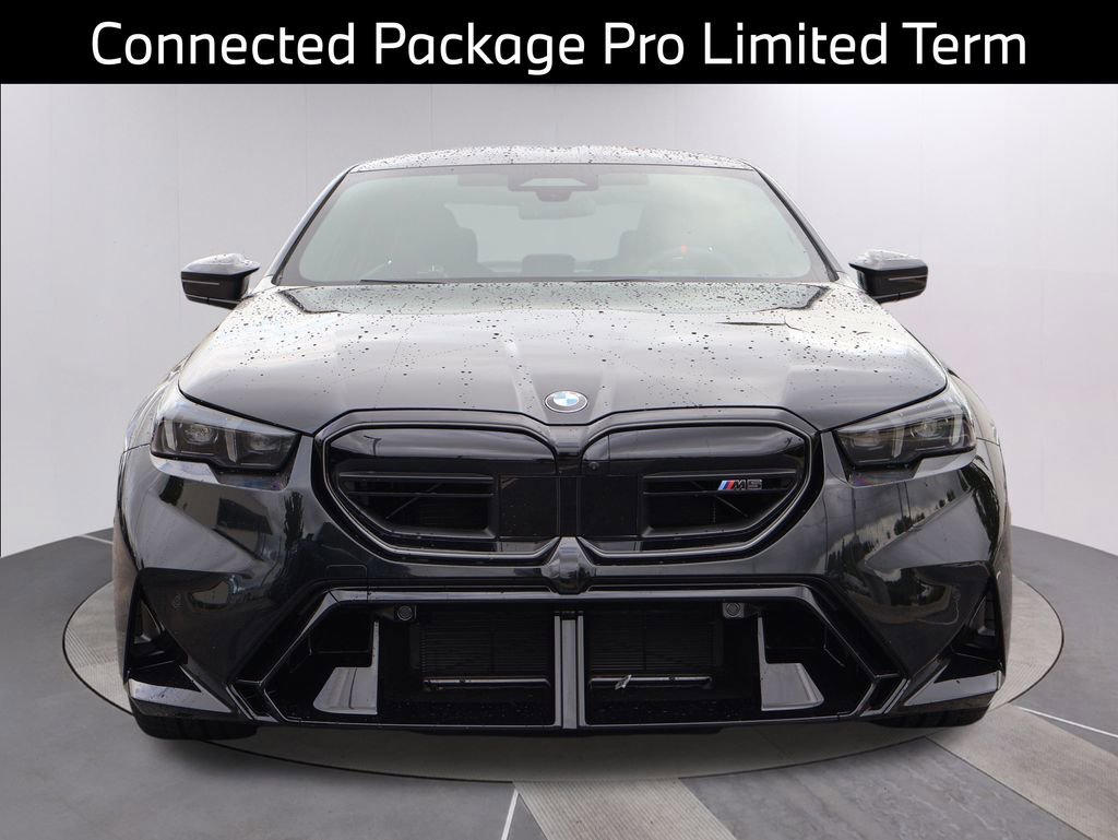 New 2026 BMW M5 w/ Carbon Package video 3