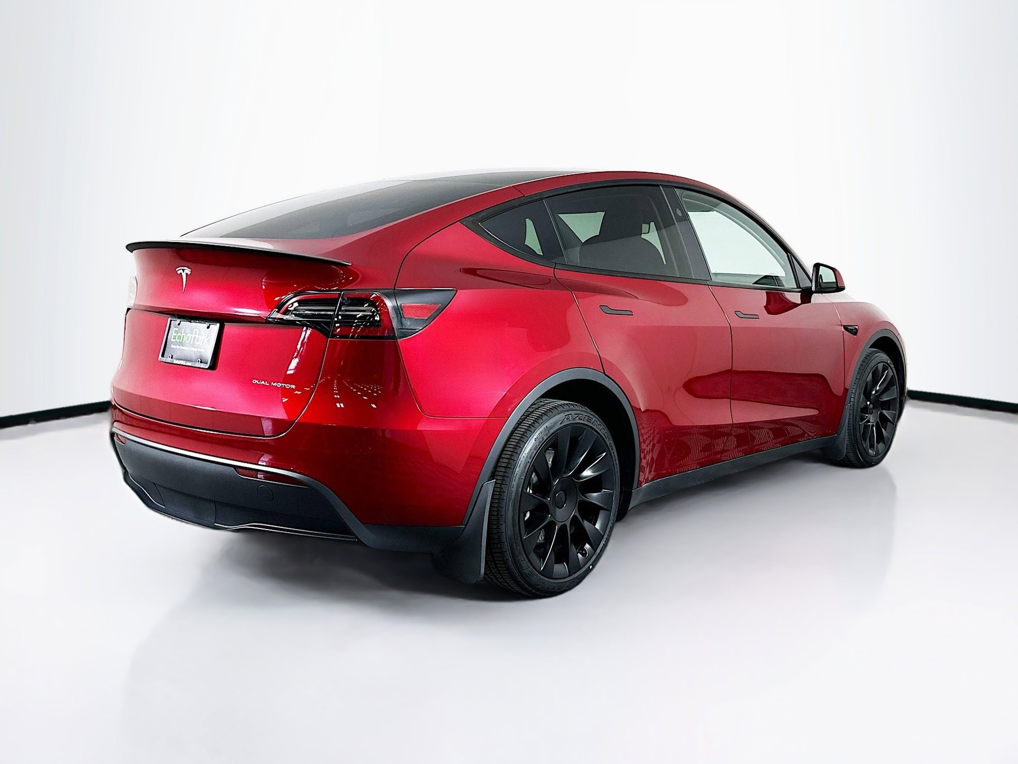 Used 2024 Tesla Model Y Long Range image 9