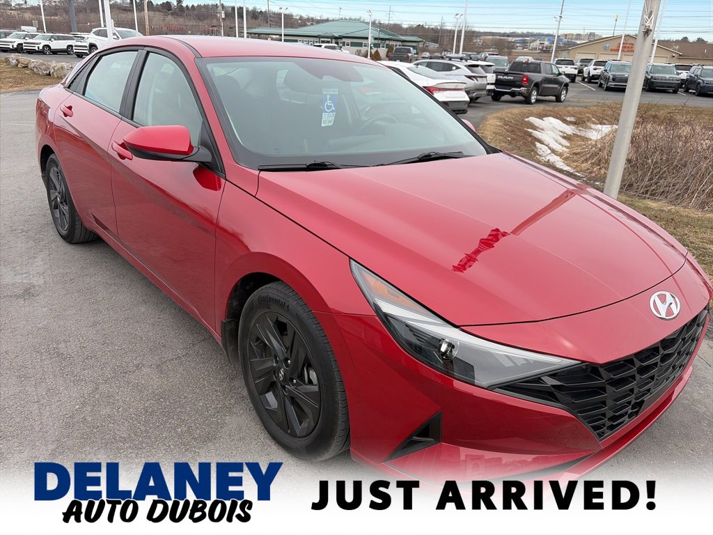 Used 2022 Hyundai Elantra SEL w/ Convenience Package