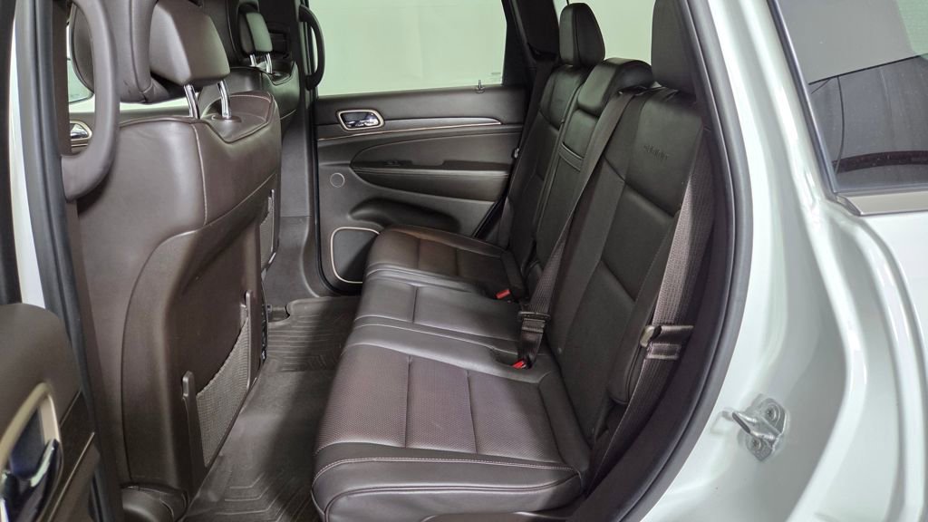 Used 2017 Jeep Grand Cherokee Summit image 32