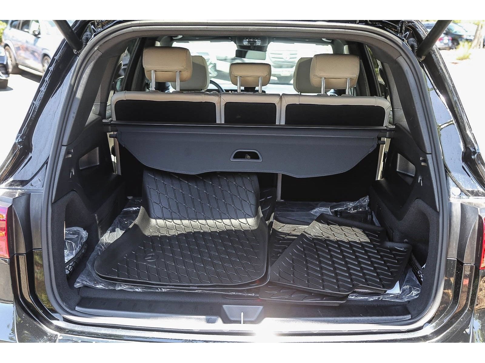 Certified 2026 Mercedes-Benz GLB 250 image 24