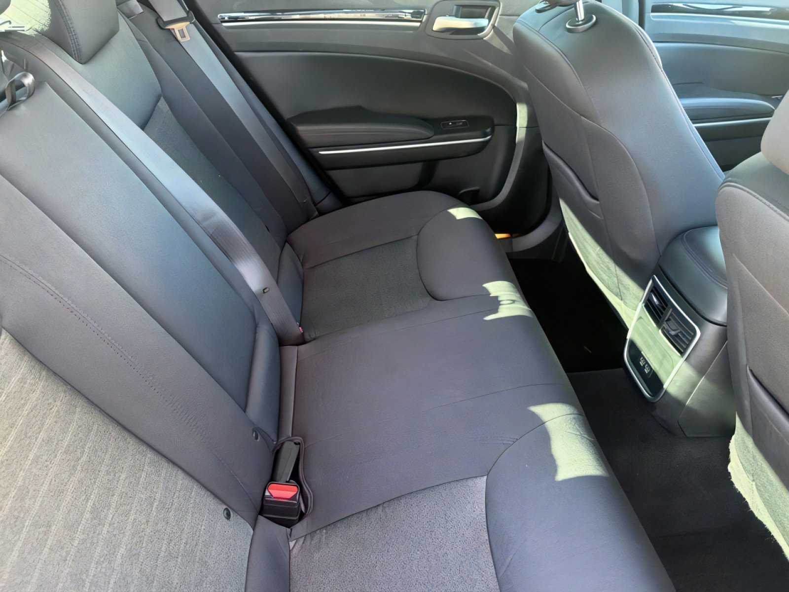 Used 2023 Chrysler 300 Touring w/ Sport Appearance Package image 13