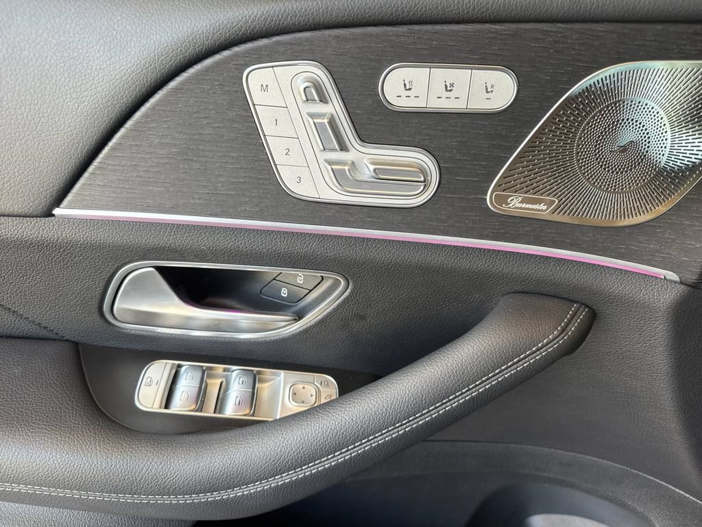 Used 2022 Mercedes-Benz GLS 450 4MATIC image 12