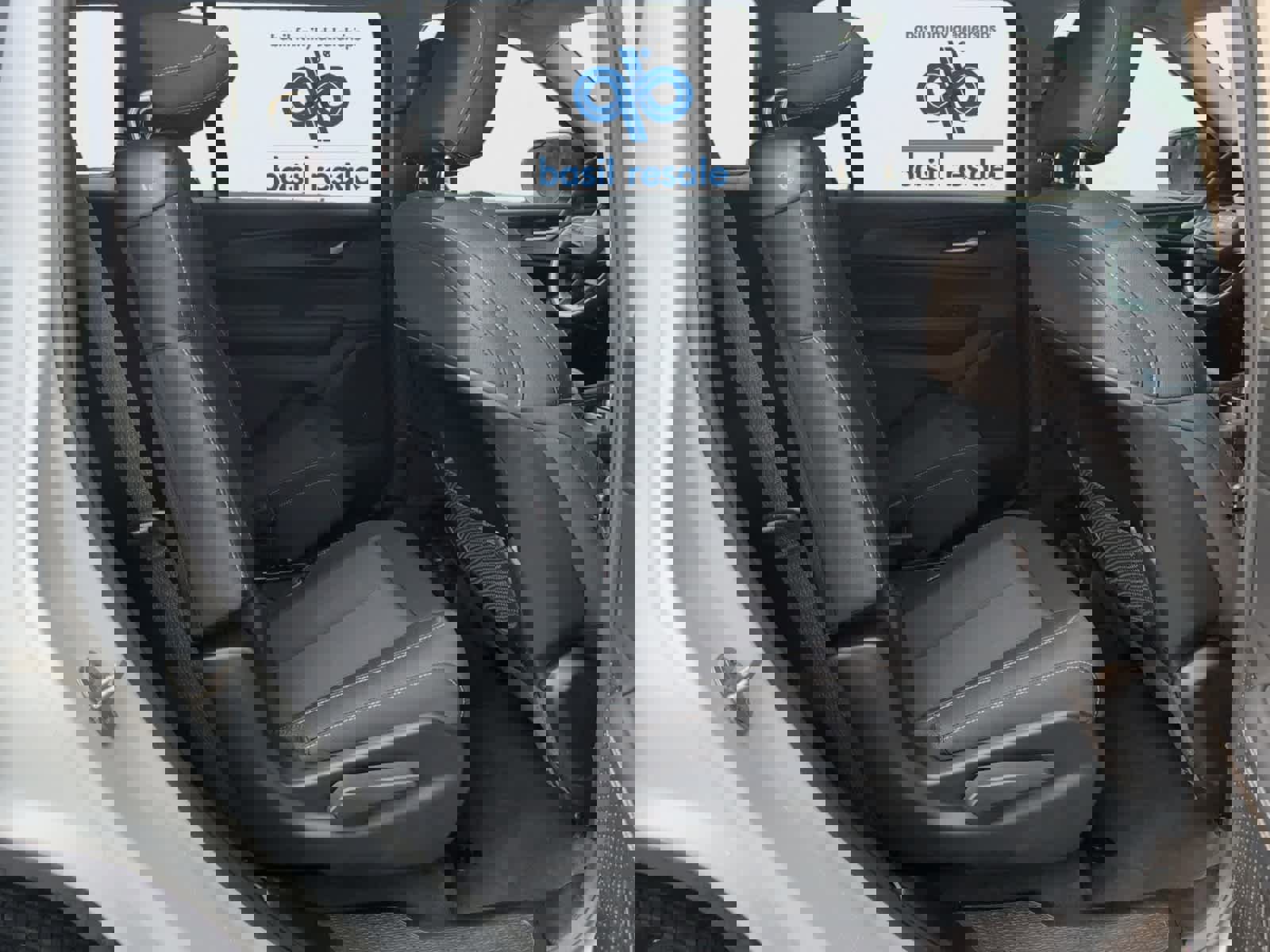 Used 2024 Jeep Grand Cherokee L Laredo w/ Luxury Tech Group I image 21