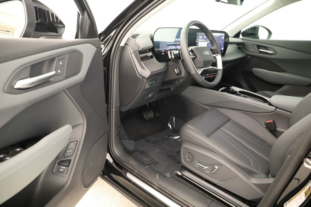 New 2026 Audi Q3 quattro 2.0T AWD/4WD image 14