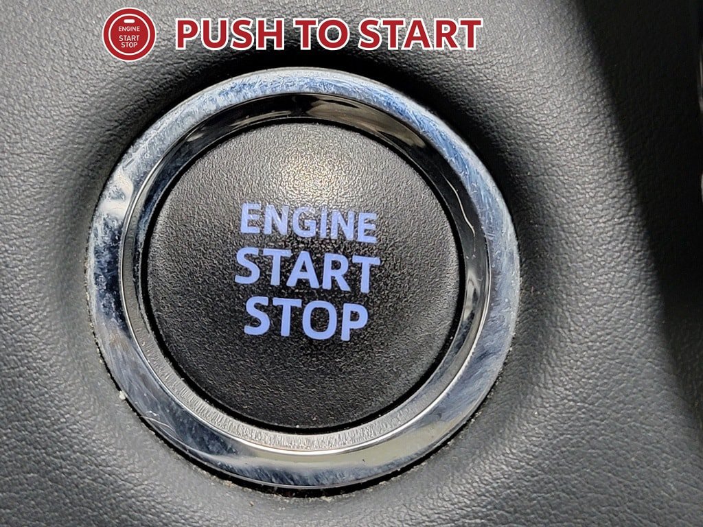 Used 2022 Toyota Highlander XLE AWD/4WD image 19