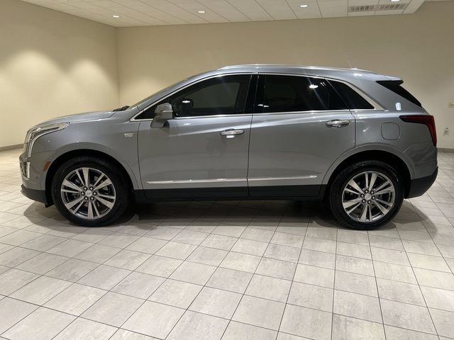 Used 2024 Cadillac XT5 Premium Luxury w/ Technology Package FWD image 2