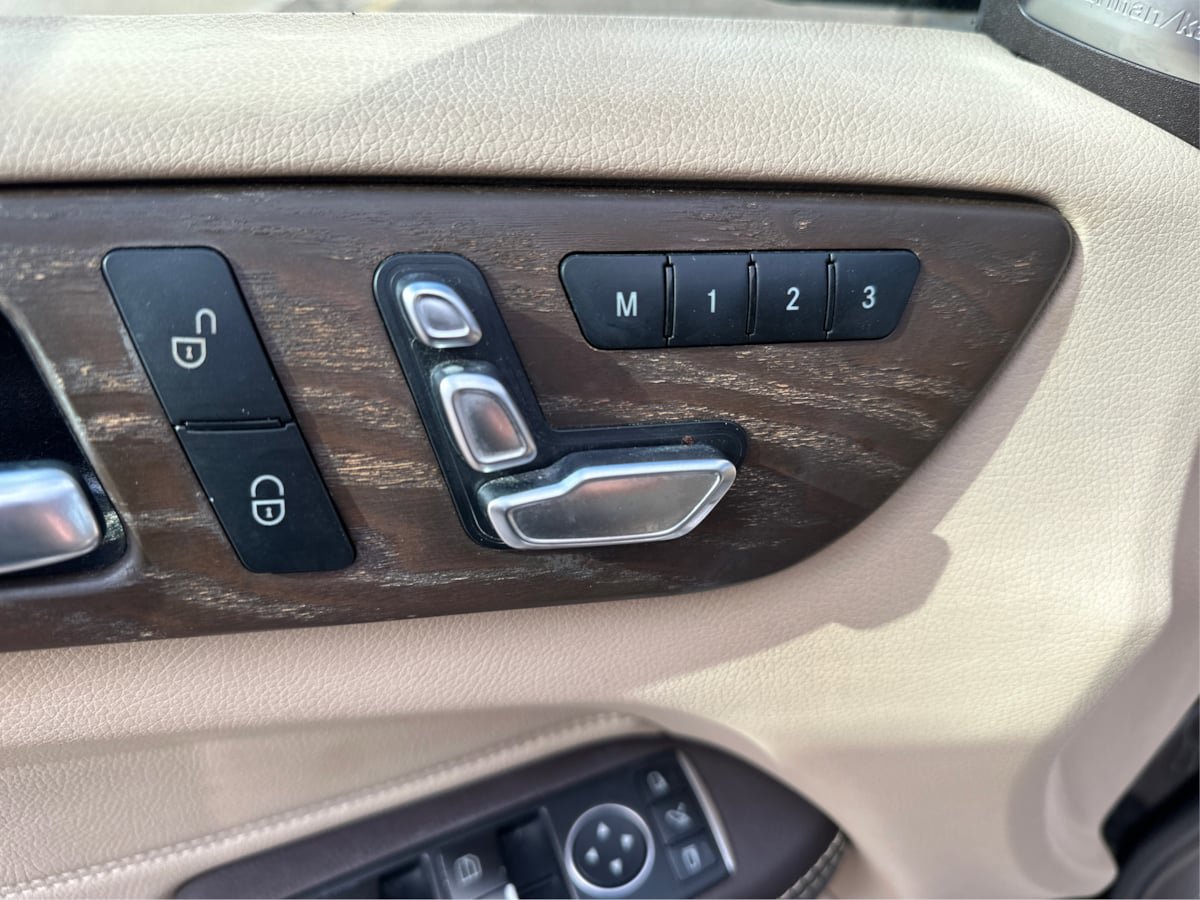 Used 2019 Mercedes-Benz GLE 400 4MATIC w/ Premium 2 Package image 31