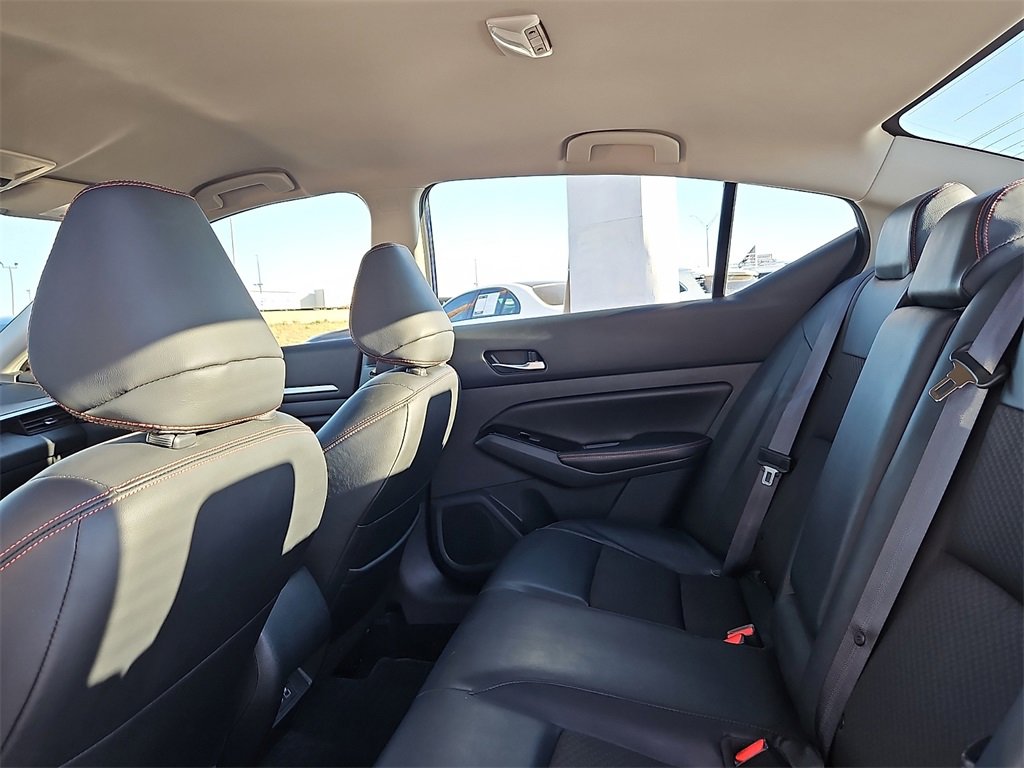 Used 2024 Nissan Altima 2.5 SR image 17