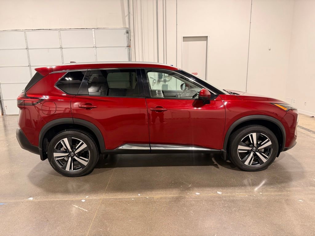 Used 2021 Nissan Rogue SL w/ Premium Package image 4