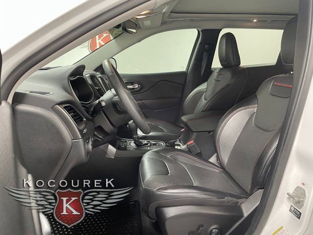 Used 2023 Jeep Cherokee Trailhawk w/ Elite Group image 11