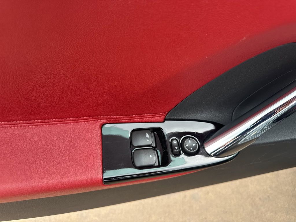 Used 2007 Saturn Sky Red Line RWD image 17