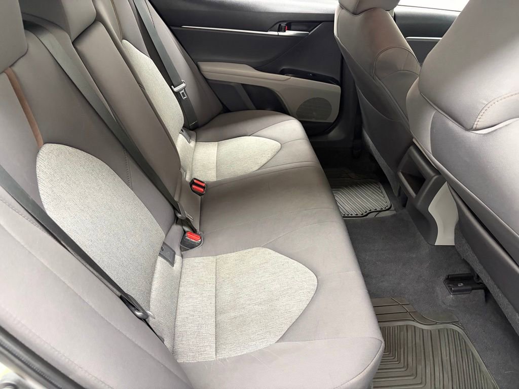 Used 2019 Toyota Camry LE FWD image 41