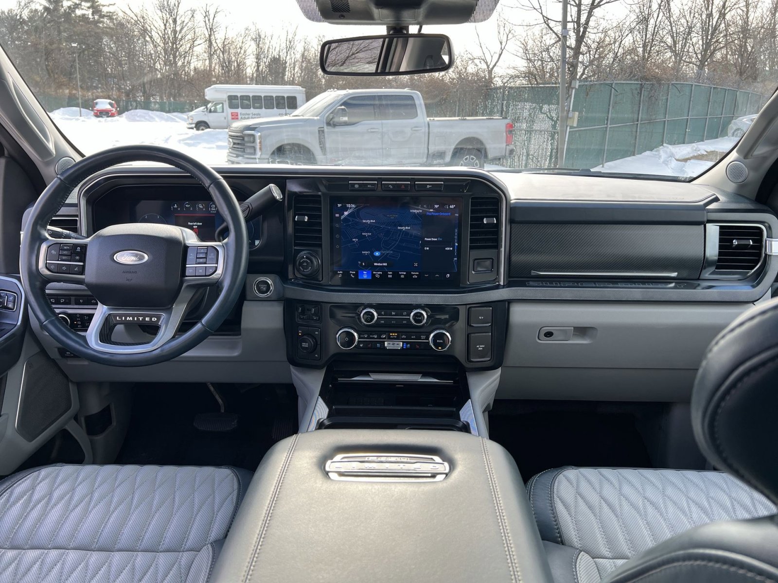 Used 2024 Ford F450 Limited image 23