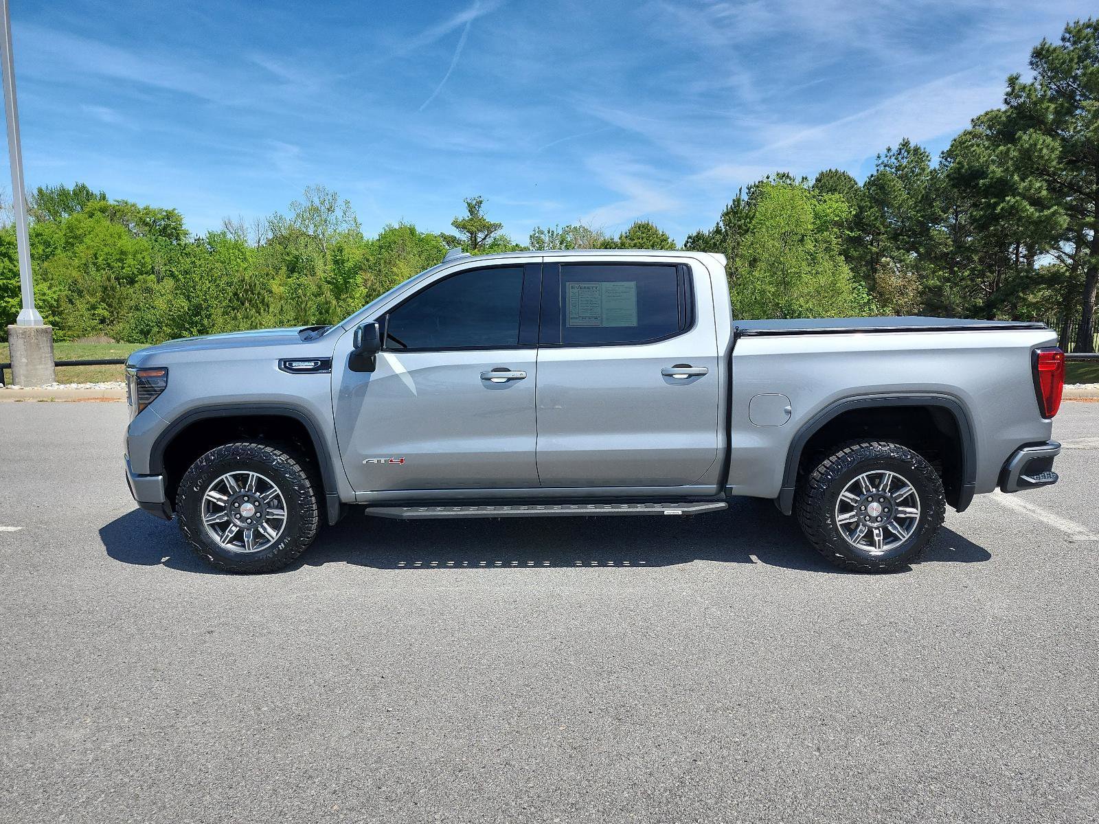 Used 2024 GMC Sierra 1500 AT4 w/ Technology Package image 2