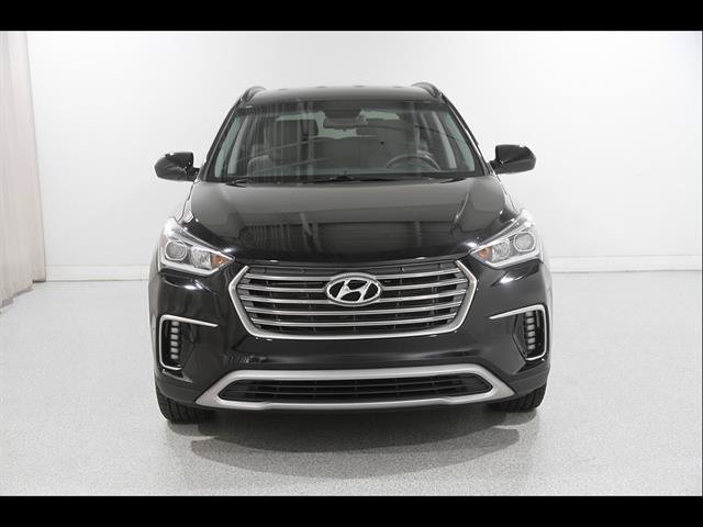 Used 2017 Hyundai Santa Fe SE AWD/4WD image 2