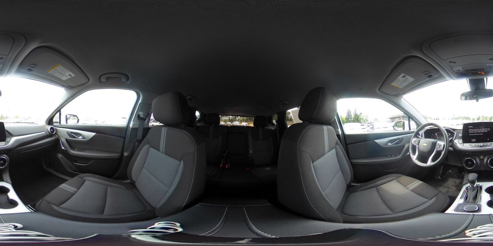 Used 2025 Chevrolet Blazer LT FWD image 43