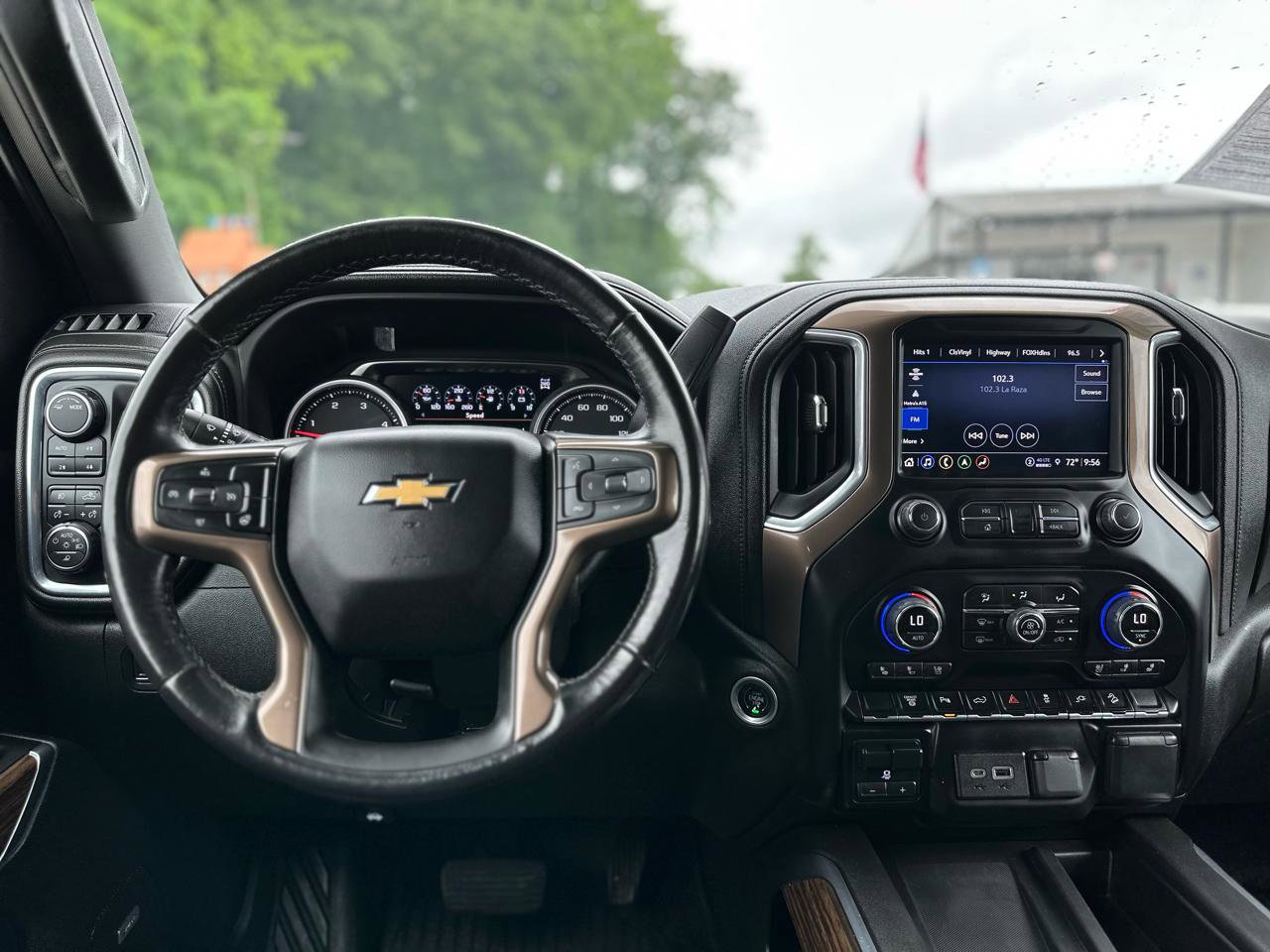 Used 2022 Chevrolet Silverado 2500 High Country AWD/4WD image 11