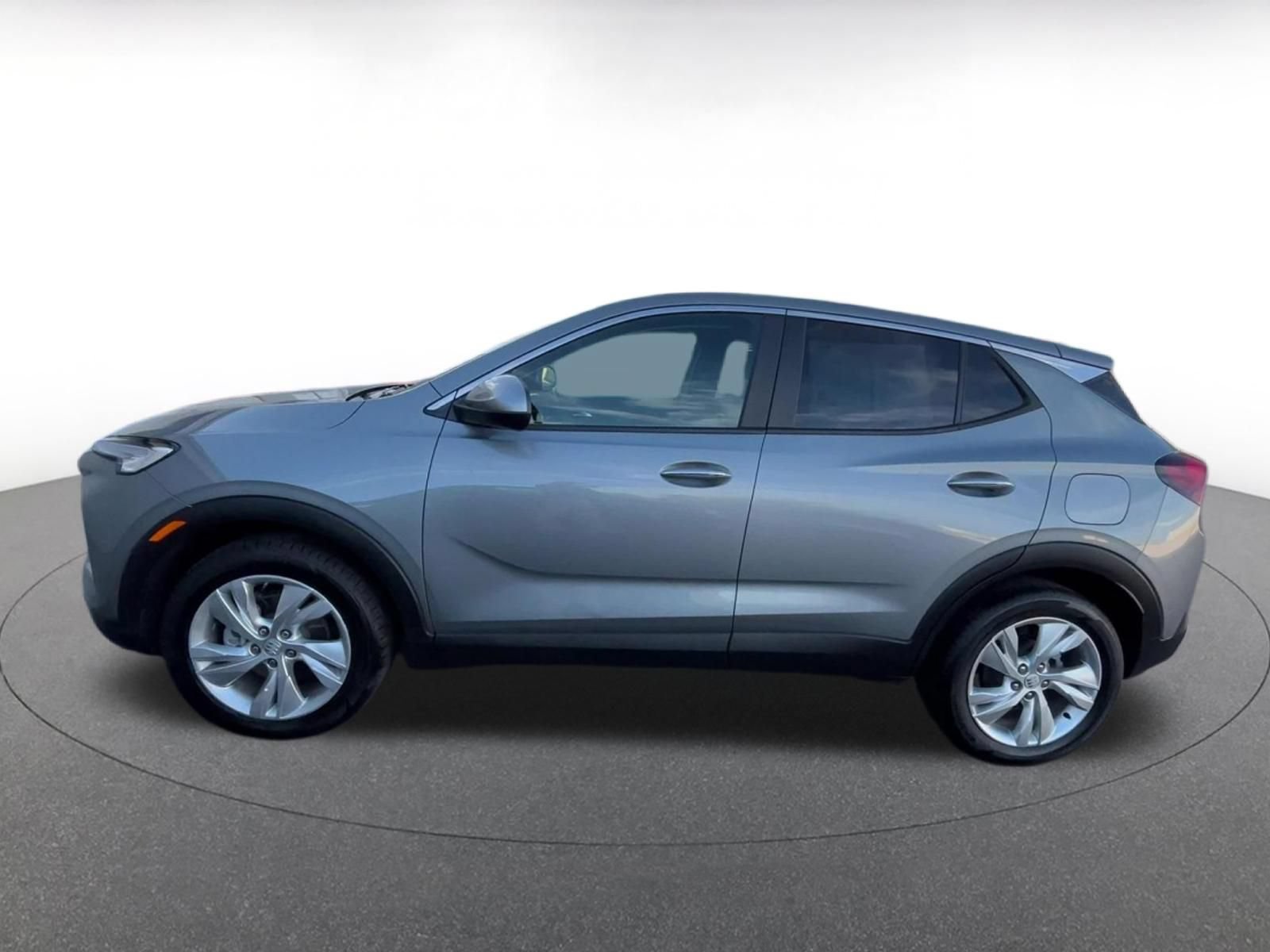 Used 2025 Buick Encore GX Preferred FWD image 9
