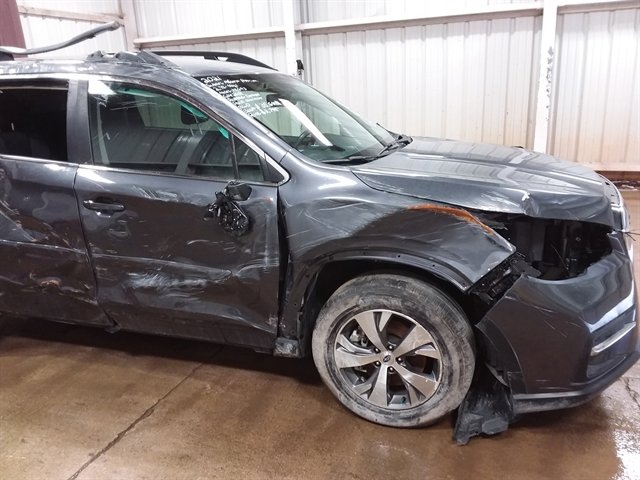 Used 2021 Subaru Ascent Premium w/ Convenience Package image 18