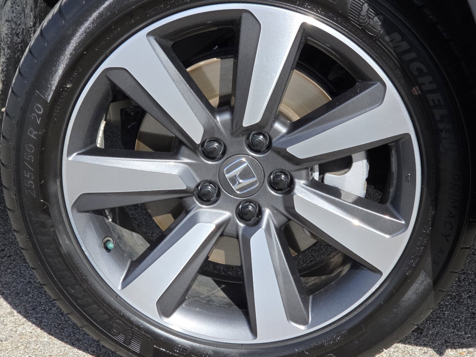 Used 2023 Honda Pilot Touring image 12