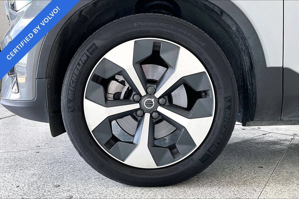 Used 2024 Volvo XC40 B5 Core w/ Protection Package Premier AWD/4WD image 10