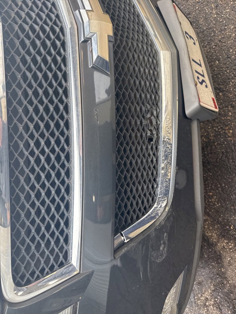 Used 2011 Chevrolet Traverse LT w/ Personal Connectivity Package image 4