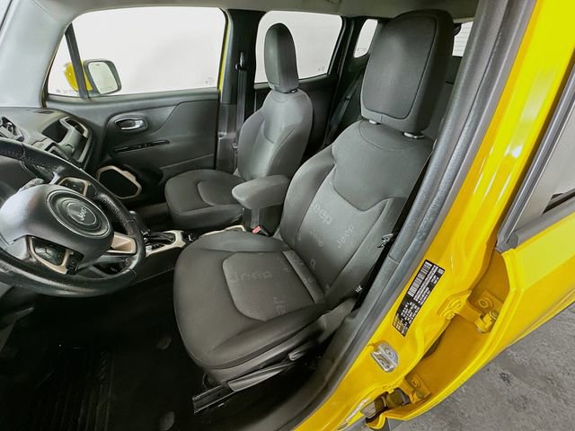 Used 2015 Jeep Renegade Latitude image 26