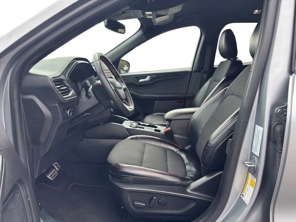Used 2023 Ford Escape ST-Line Elite image 14
