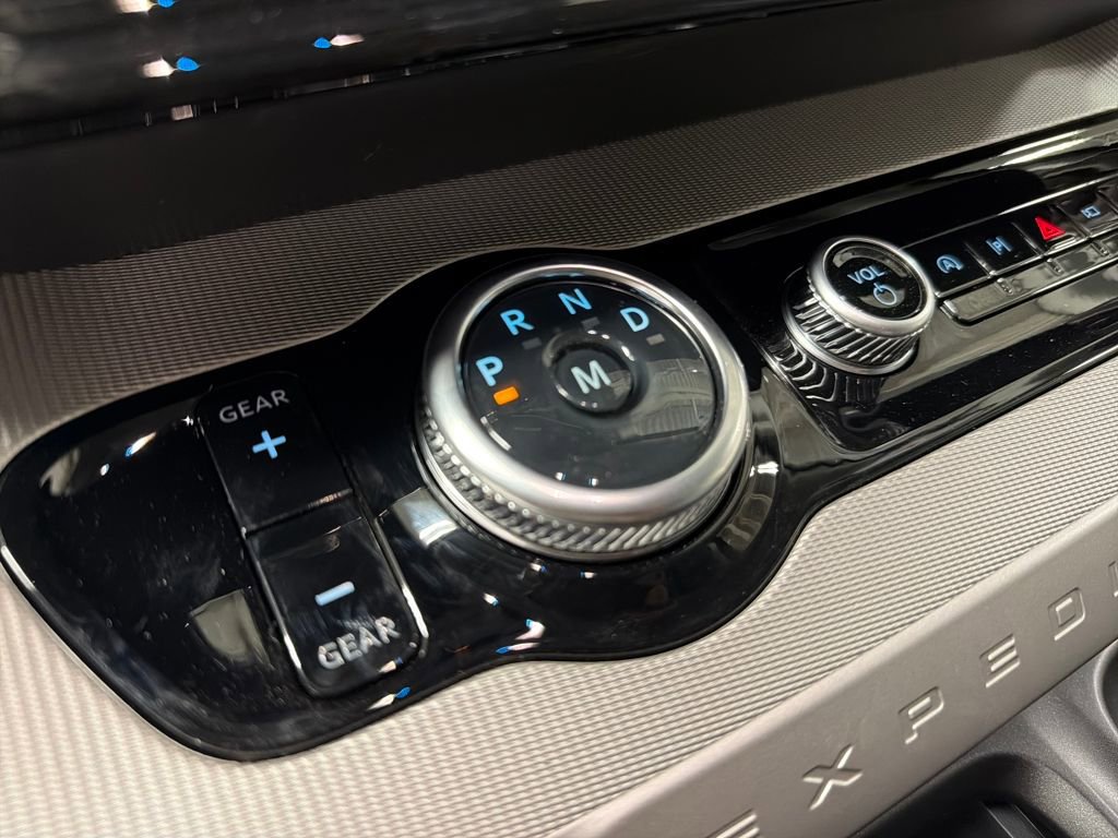 New 2026 Ford Expedition Active image 27