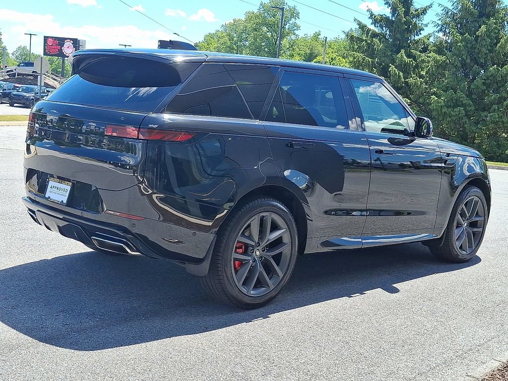 Used 2024 Land Rover Range Rover Sport Dynamic SE AWD/4WD image 4