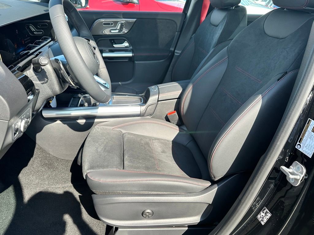 New 2025 Mercedes-Benz GLA 35 AMG 4MATIC image 15